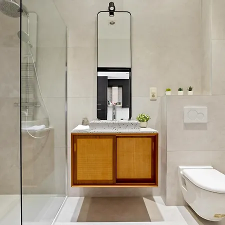 Zuid's Charming Gem Apt
